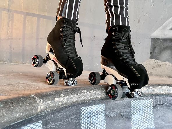 *10% OFF **SPRING SALE** PRO BOOT Chuffed Skates - BLACK - Image 5